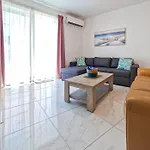 Seascape - Modern Seaview In Prime Area Of Qawra Апартаменты *