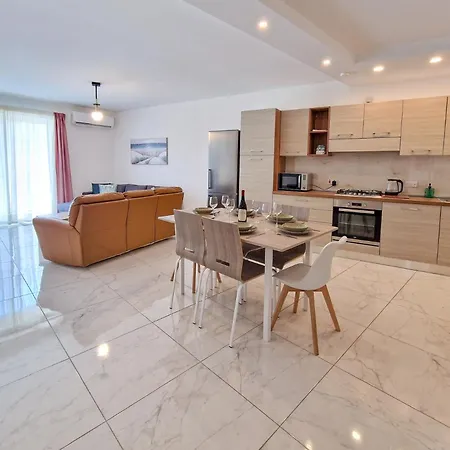 Lejlighed Seascape - Modern Seaview Apartment In Prime Area Of Qawra San Pawl il-Baħar