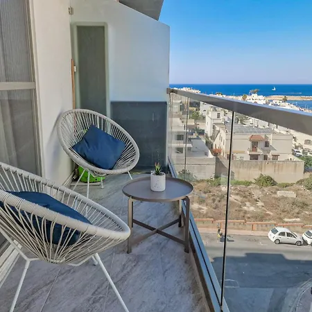 Seascape - Modern Seaview Apartment In Prime Area Of Qawra San Pawl il-Baħar
