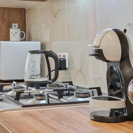 Seascape - Modern Seaview Apartment In Prime Area Of Qawra *