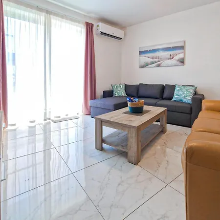 Seascape - Modern Seaview In Prime Area Of Qawra Appartement *